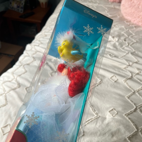 Holiday Ariel tyco excluded from 3/$15 - Picture 5 of 7